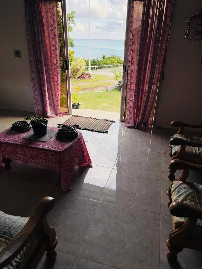 Tuaera Lodge Te-Fare-Arii Bagian luar foto